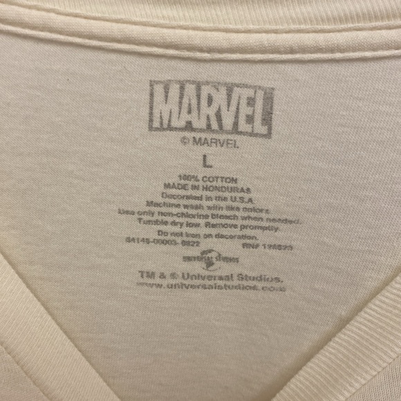 Marvel universal studios t-shirt size large - Picture 3 of 4